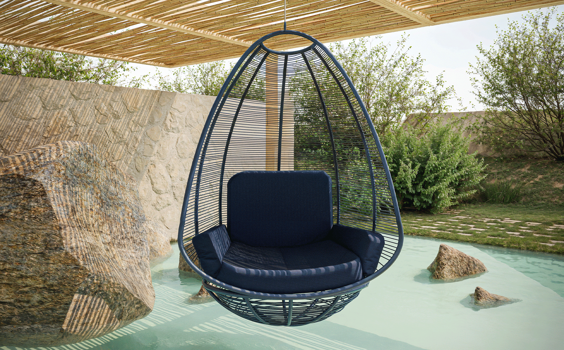 Product image in setting 7