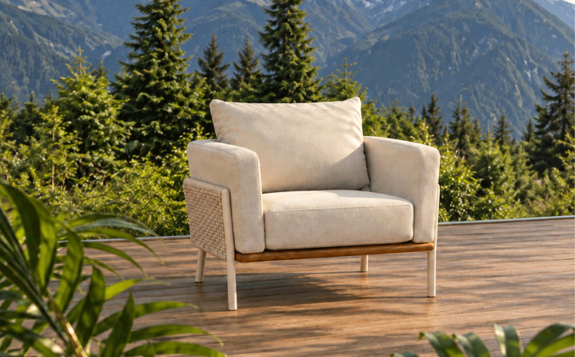 Product image in setting 2