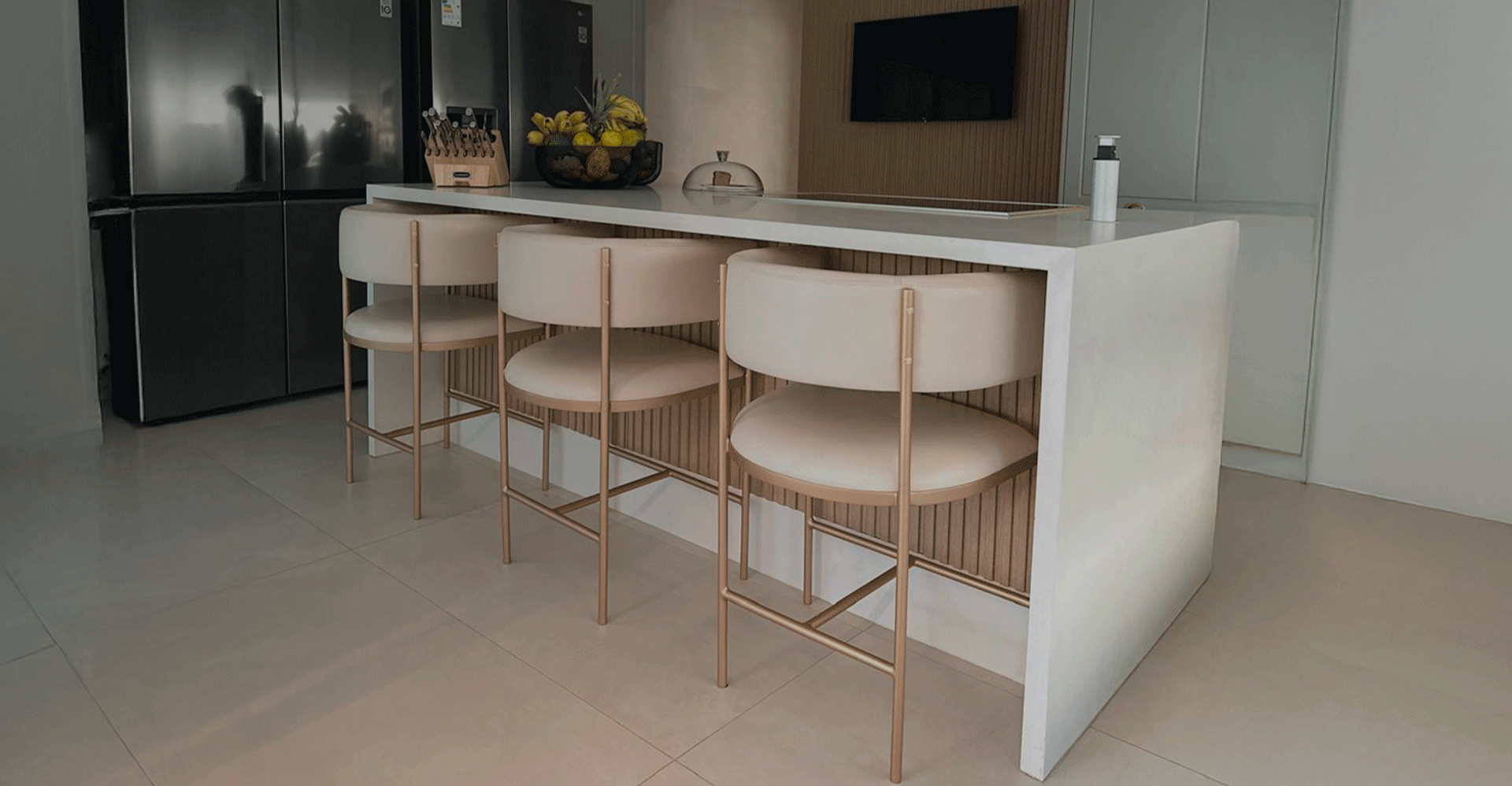 Zuri Stool