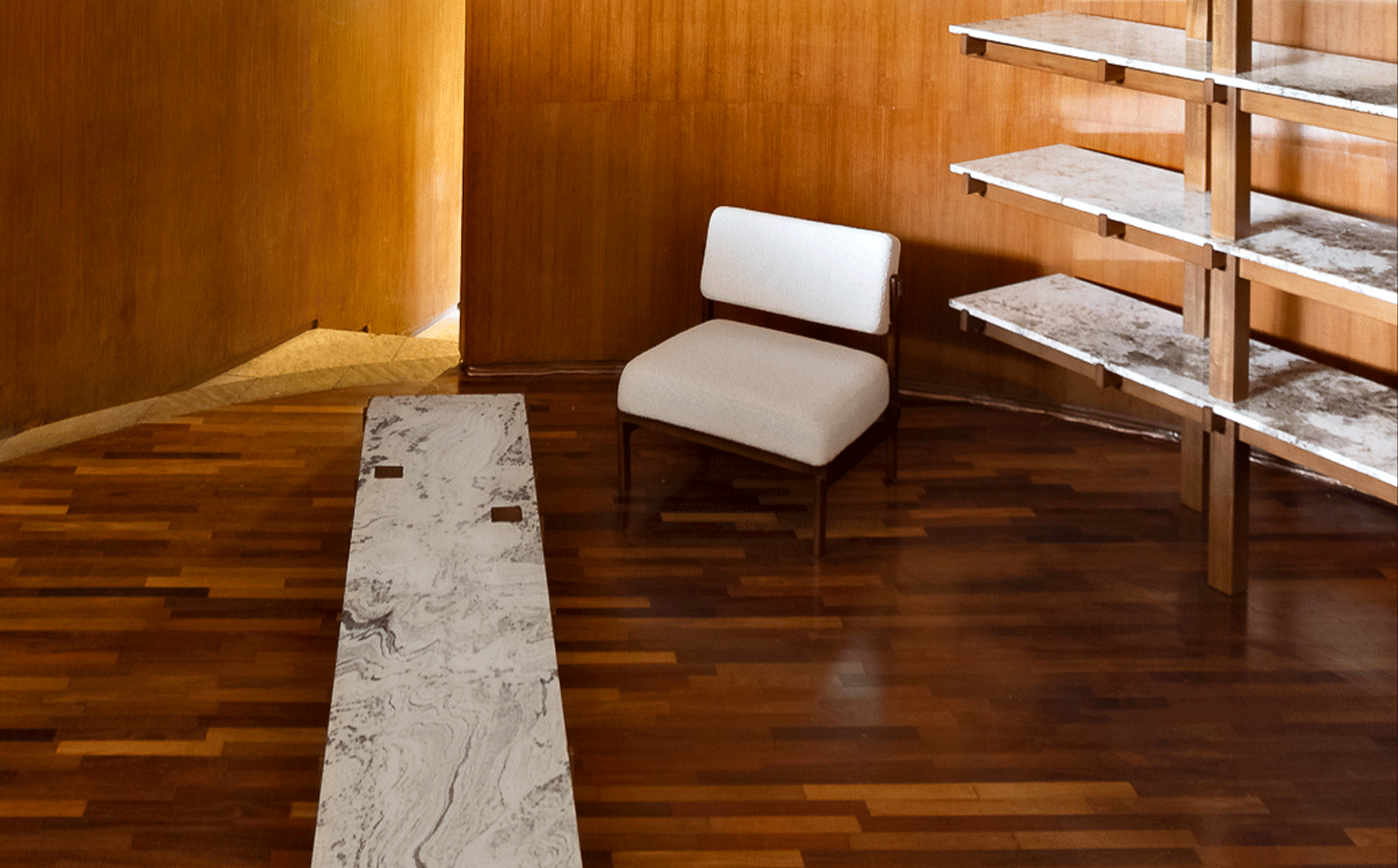 Product image in setting 13