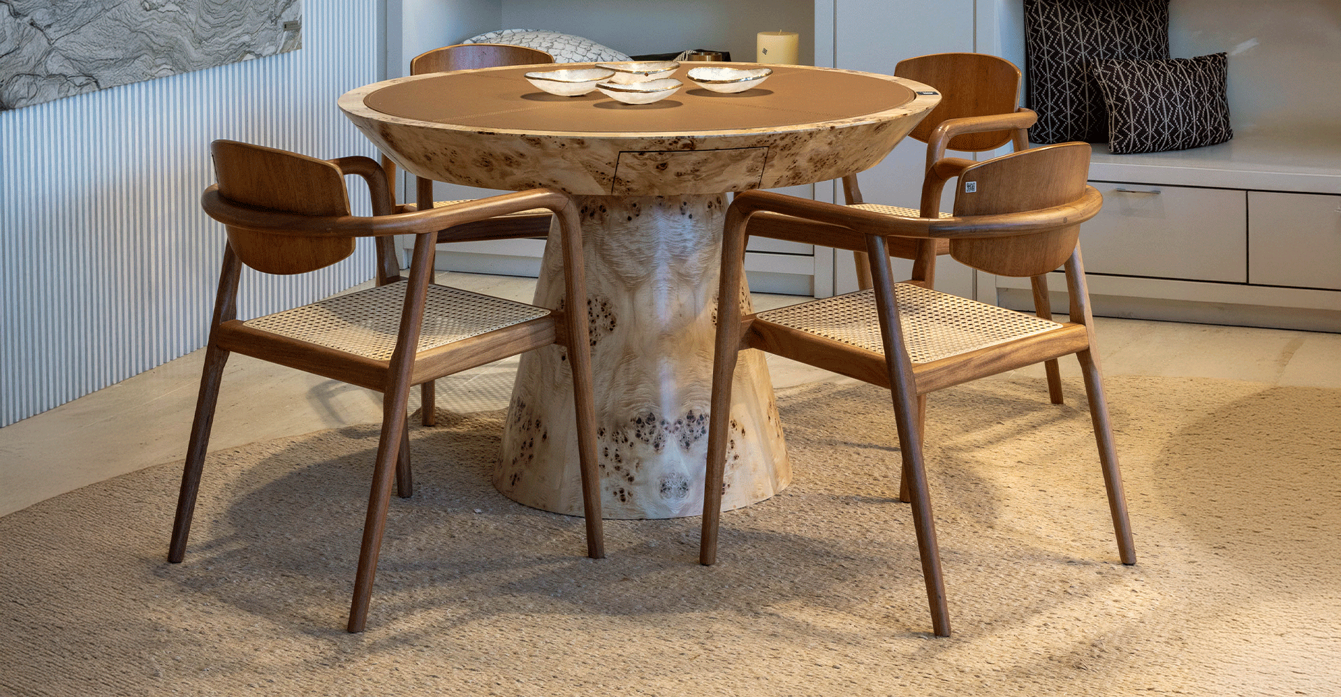 Martnalia Gaming Table