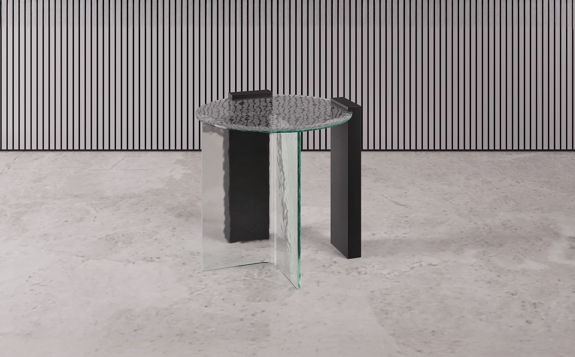 Product image in setting 2