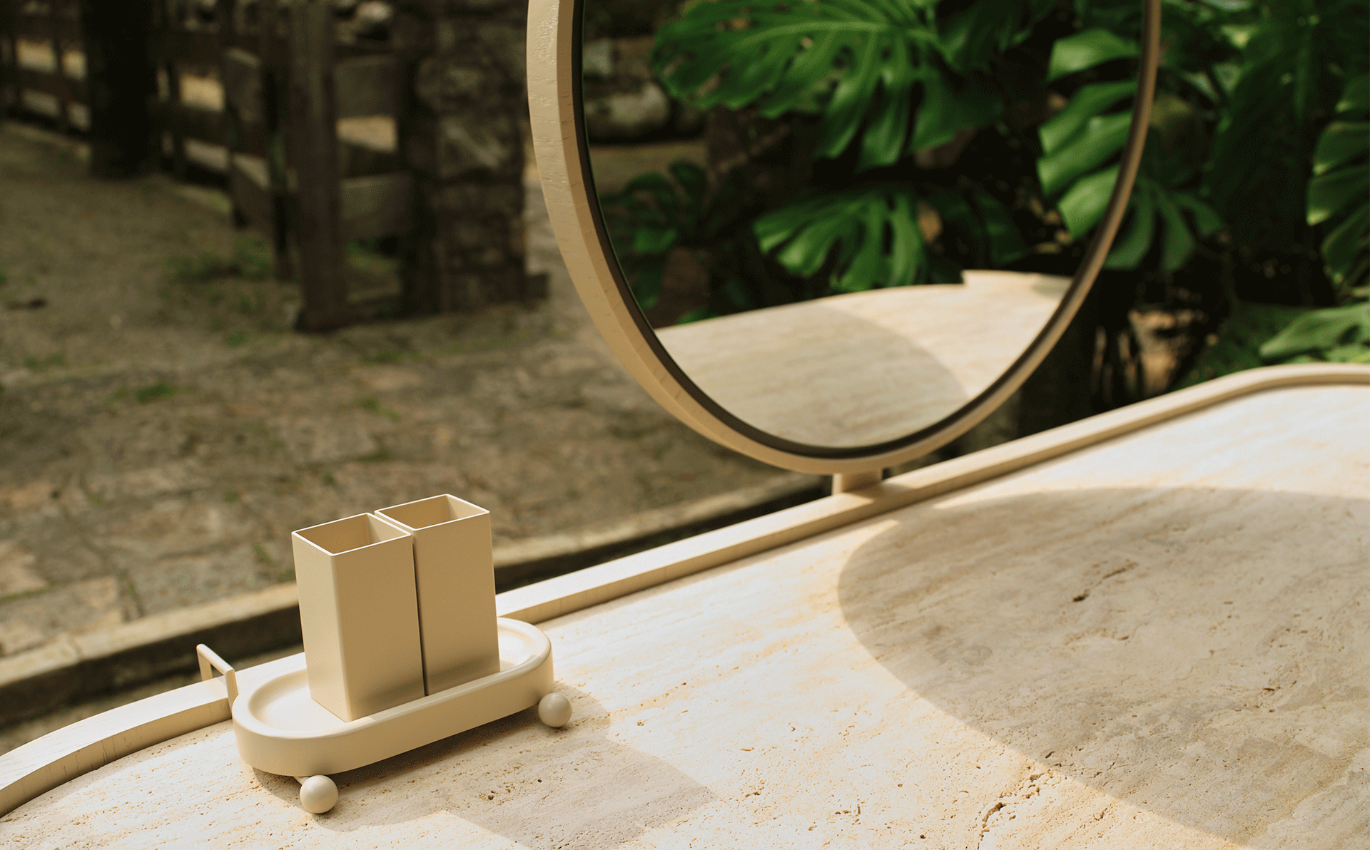 Product image in setting 2