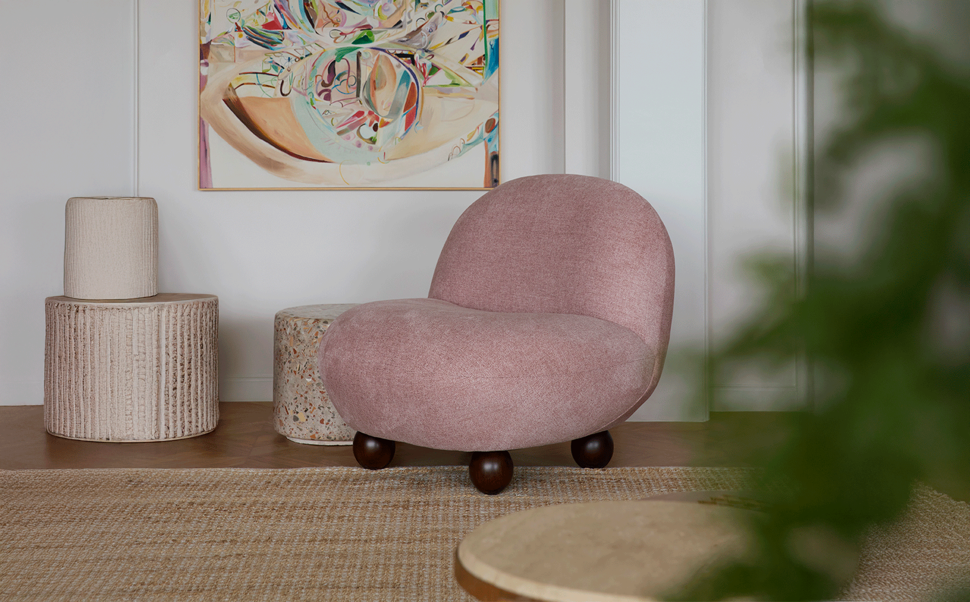 Product image in setting 14