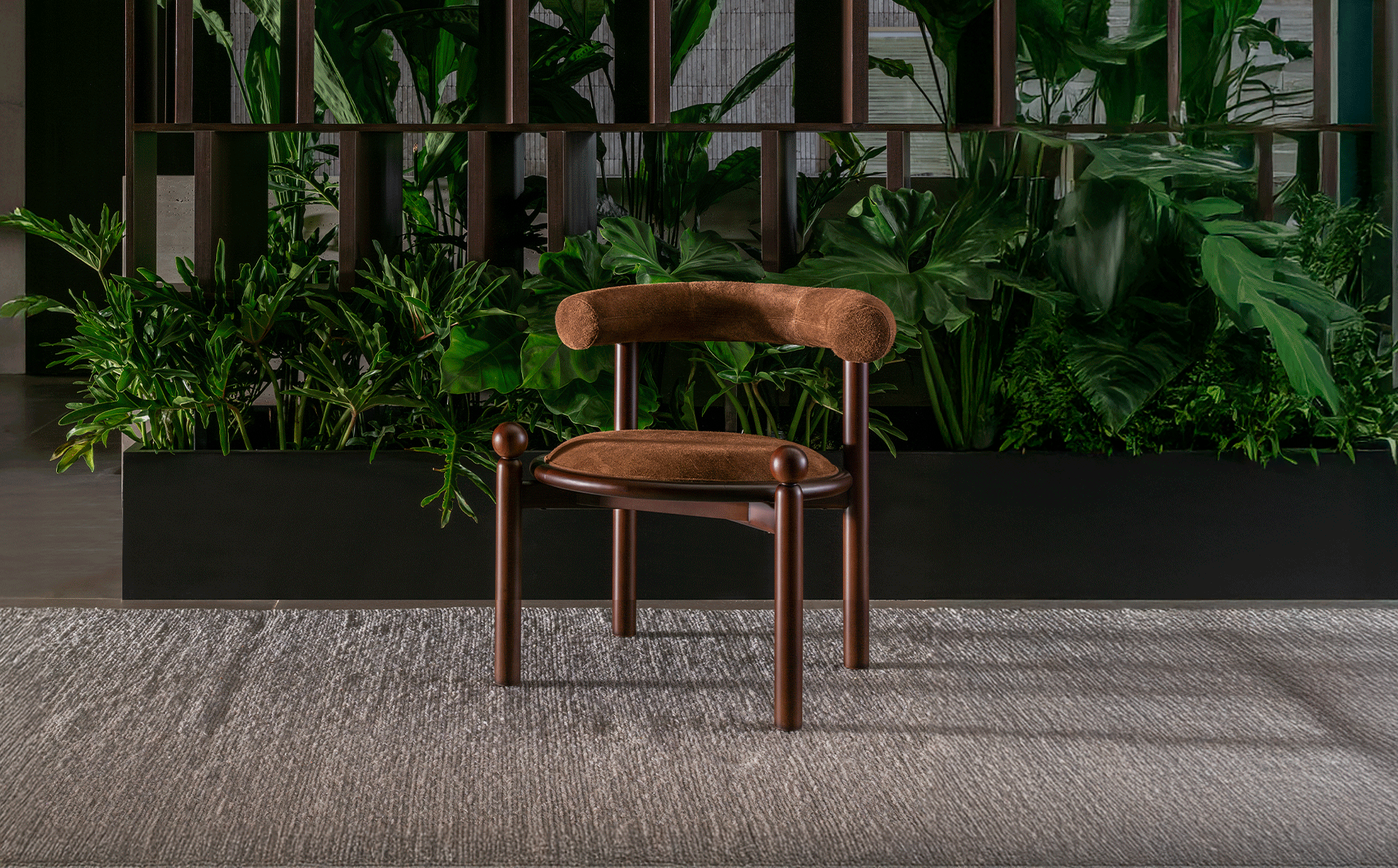 Product image in setting 12