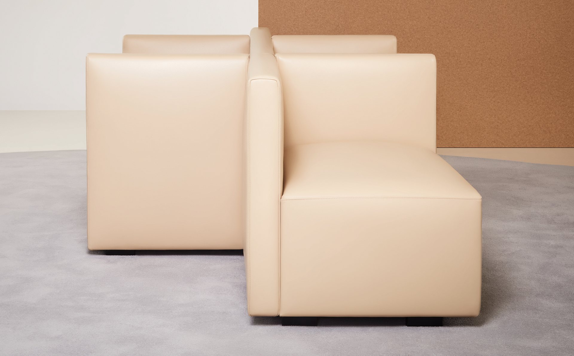 Product image in setting 7